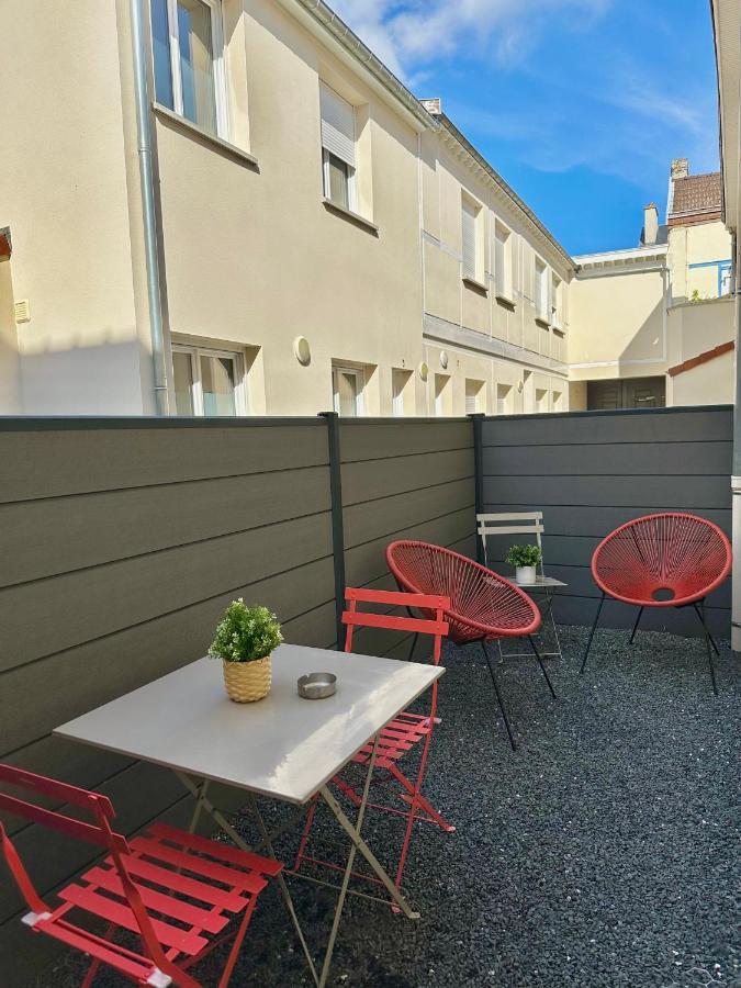 Le Sacre - Centre - Cour Privative - Parking Leilighet Reims Eksteriør bilde