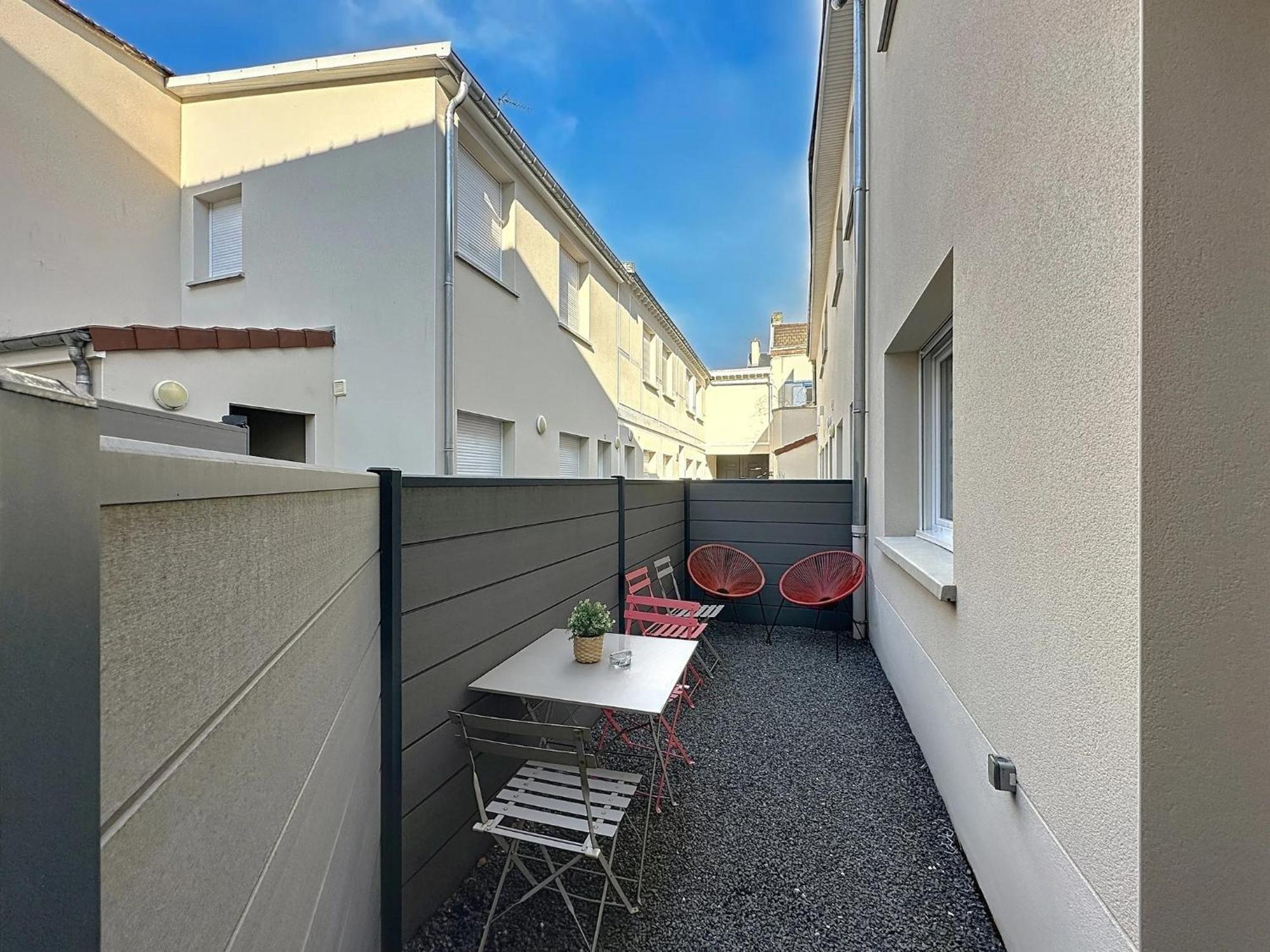 Le Sacre - Centre - Cour Privative - Parking Leilighet Reims Eksteriør bilde
